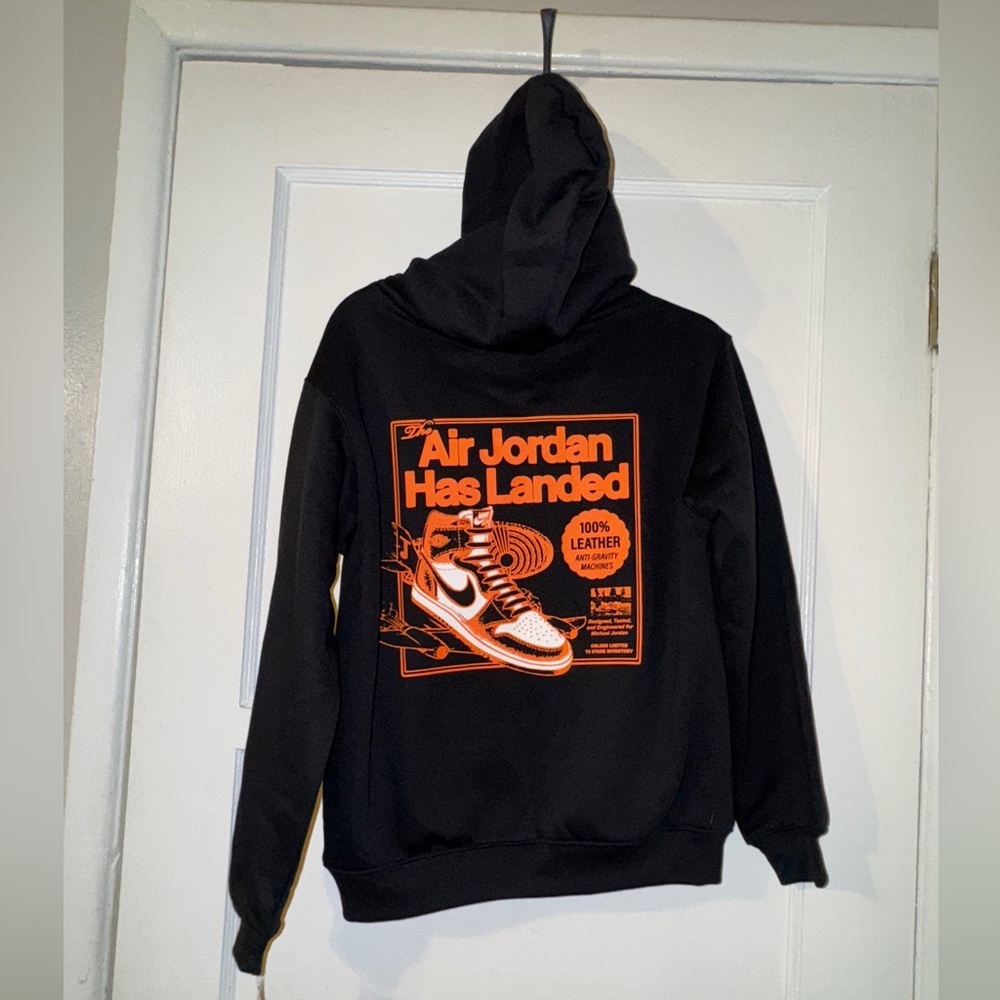 Boys Nike Jordan Hoodie NWT Sz M retail $55